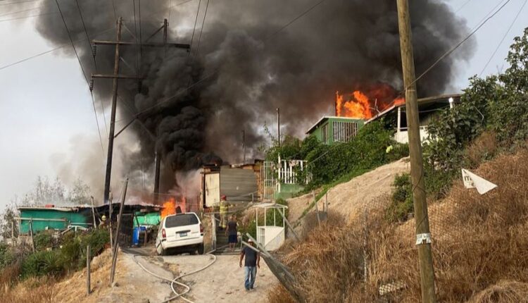 Incendio Consume Tres Viviendas En Tijuana En Linea BC