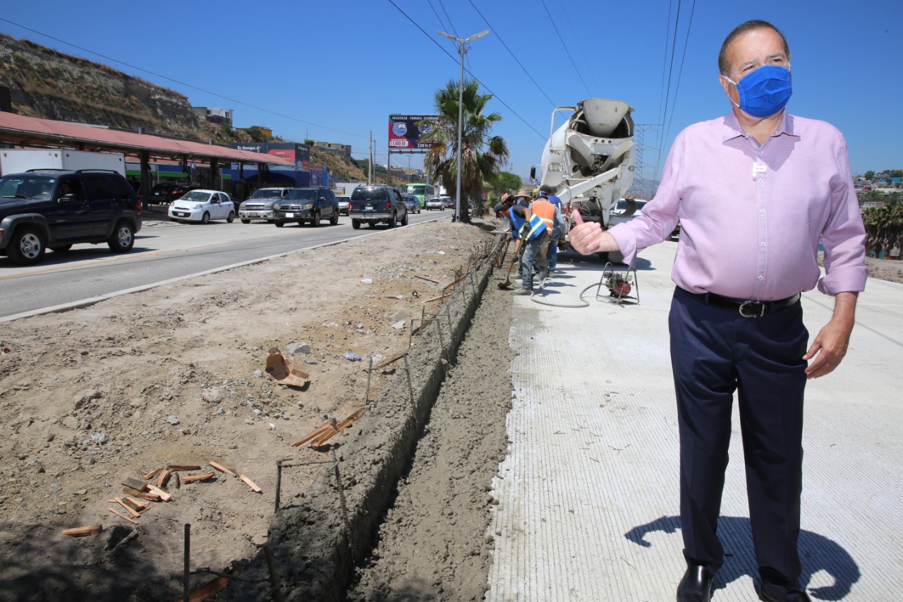 Ayuntamiento de Tijuana rehabilita 1 millón de m2 de vialidades en su